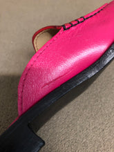 Load image into Gallery viewer, Fuchsia Pink Mules Size 5