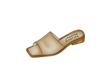 Load image into Gallery viewer, Izzy