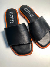 Load image into Gallery viewer, Izzy