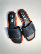 Load image into Gallery viewer, Izzy