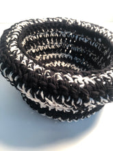 Load image into Gallery viewer, Oreo