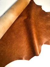 Load image into Gallery viewer, Ezra