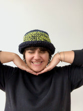 Load image into Gallery viewer, Neon