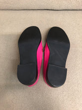 Load image into Gallery viewer, Penny Loafer Fuchsia Pink Size 5 Sample
