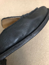 Load image into Gallery viewer, Black Mule Size 9 Sample
